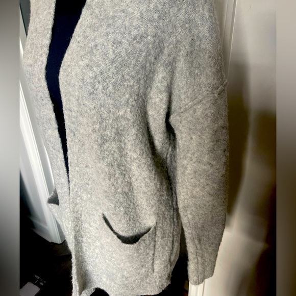 Free People Light Grey Fuzzy Comfy Sexy Sweet Long Cardigan Size XS - Picture 2 of 8